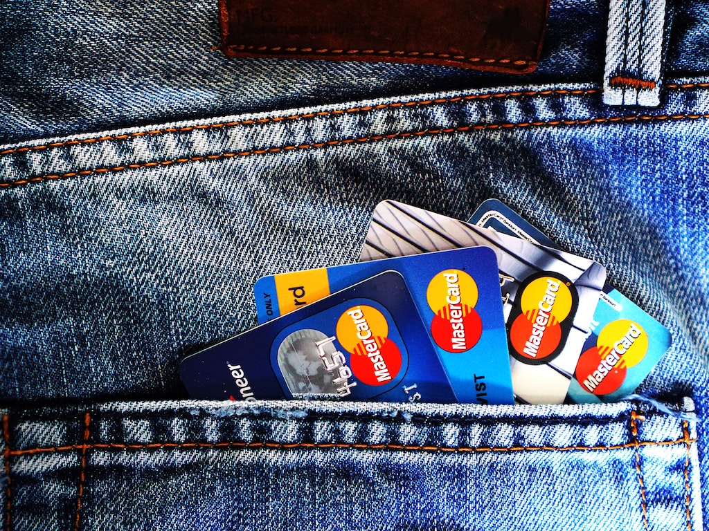 4 Things You’ve Got to Know Before Getting Your First Credit Card